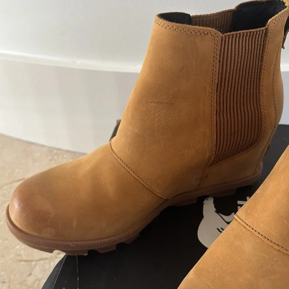 Sorel Joan of Arctic™ Wedge II Chelsea Boot Camel Brown - Picture 10 of 16